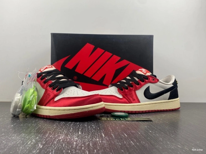 Reps TBK Trophy 1 FN0432-017 x Jordan Room Low OG Home Air 0708